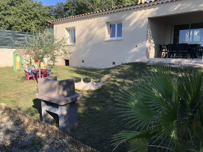 Gîte pour 6 personnes, avec jardin et terrasse dans Gorges de l’Ardèche - 2