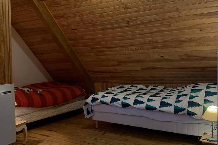 Location de vacances pour 8 personnes, avec jardin et balcon, animaux acceptés à Picherande - 3