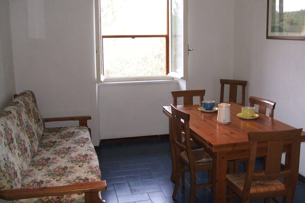 Il Pino 1 nach Giannella in Giannella, Grosseto Provinz