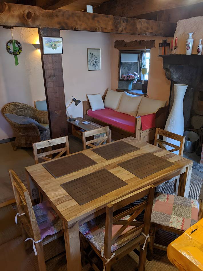 Ferienhaus 'Gîte Baladou proche Volcans d'Auvergne' in Saulzet-le-Froid, Regionaler Naturpark Volcans d'Auvergne
