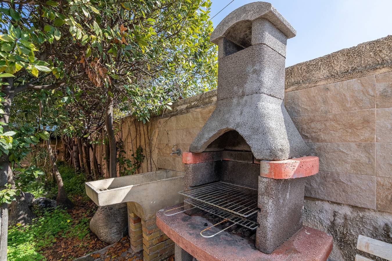 Villa 'Morgana' avec terrasse privée, Wi-Fi et climatisation in Fontane Bianche, Cassibile