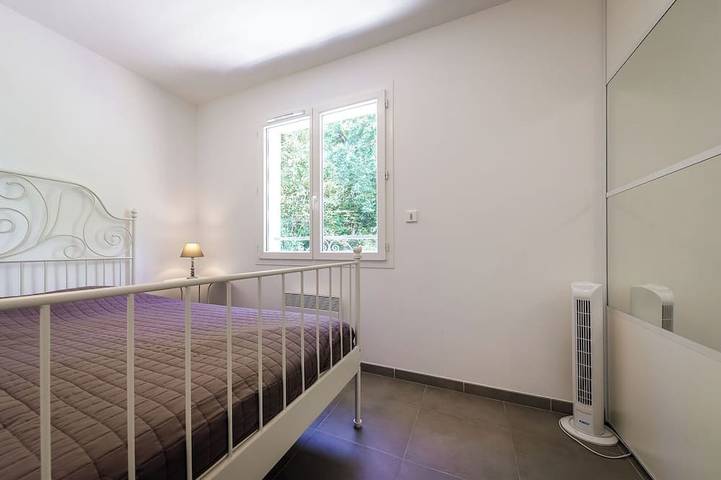Garonne, modern home in the South of France with  private swimming pool in Pujols, Quercy