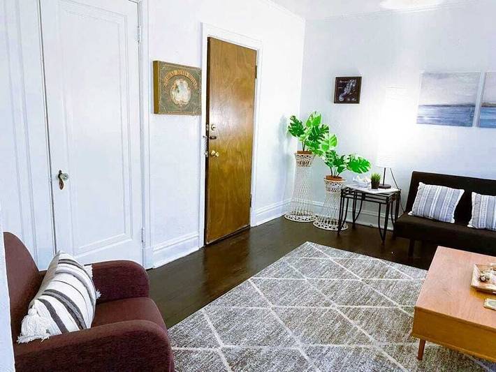 Vacation rental for 4 people, with yard in St. Louis