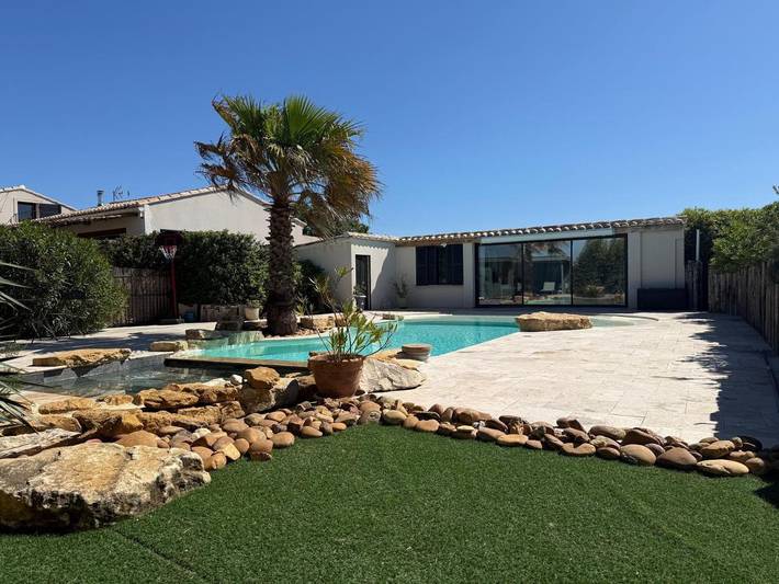Maison de vacances pour 2 personnes, avec terrasse et piscine
