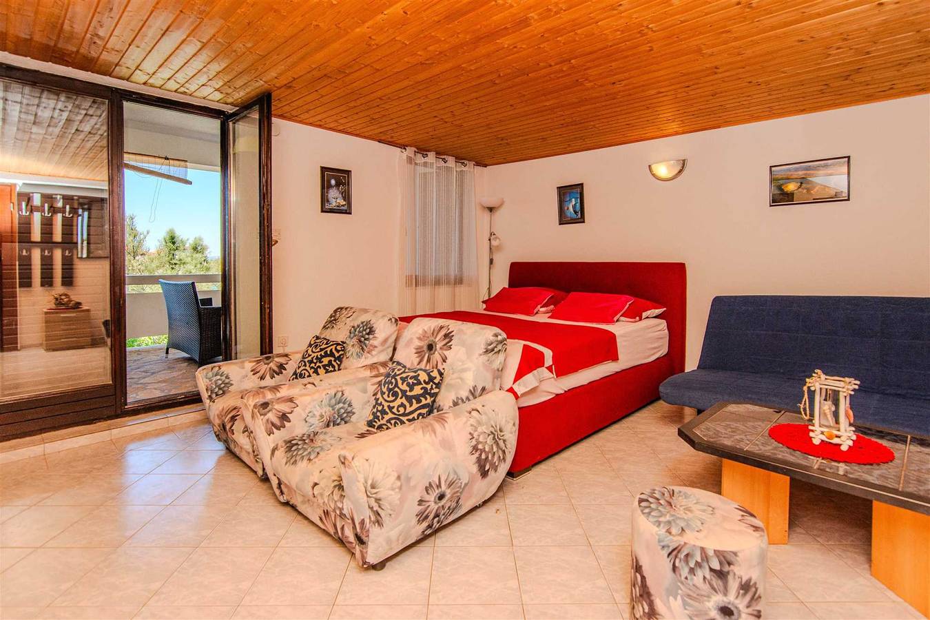 Cały apartament, Apartament wakacyjny dla 4 osób z balkon in Vir