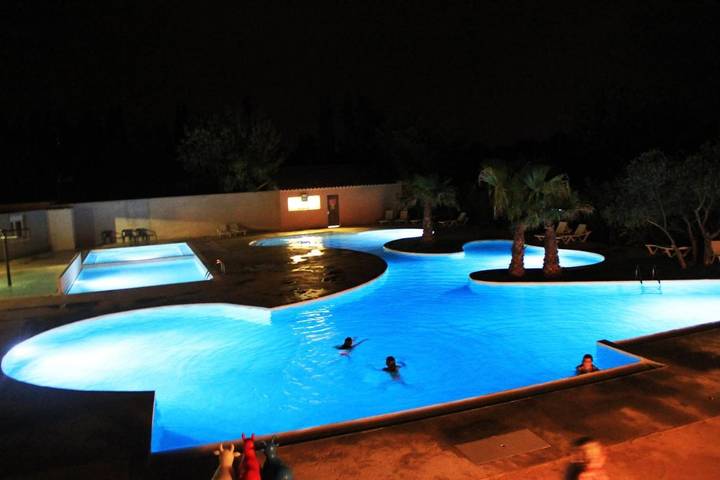 Location de vacances pour 5 personnes, avec jardin et piscine à Laudun-l'Ardoise - 3