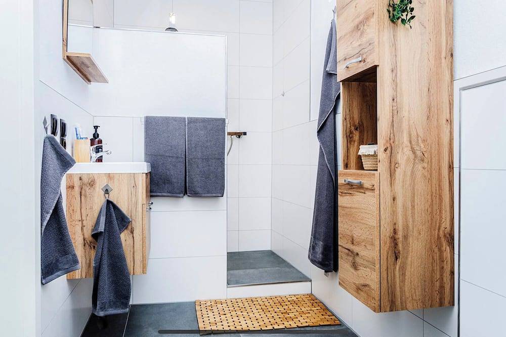 Ganze Wohnung, Neu und komplett Ausgestattet Herrliche Aussicht in Saldenburg, Ostbayern