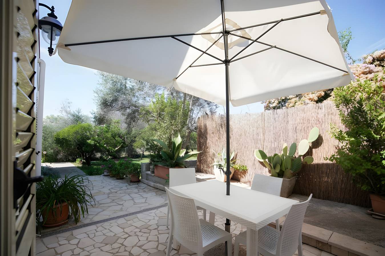 Geheel appartement, Appartement 'Monolocale' met Uitzicht op het Meer, Wi-Fi en Airconditioning in Ontranto en omgeving, Provincie Lecce