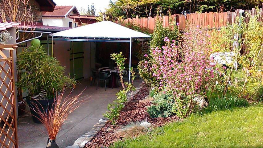 Gîte pour 4 personnes, avec jardin dans l' Isère - 2