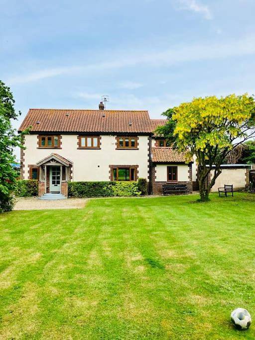 Greenacres Holiday Cottage - Salthouse Norfolk in Salthouse, Norfolk Coast