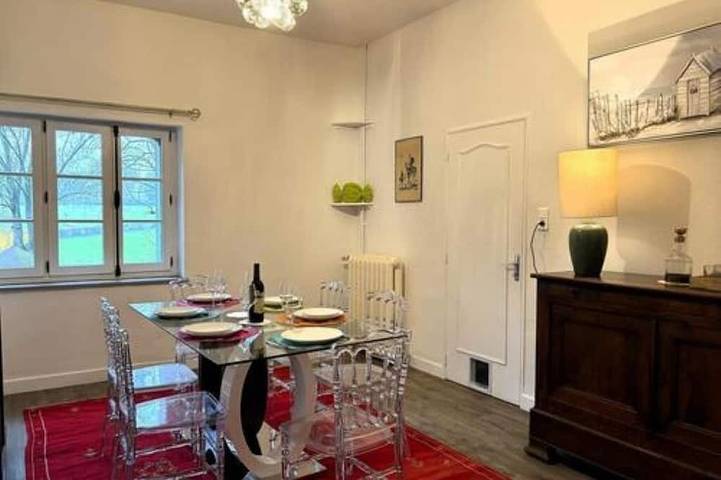 Location de vacances pour 6 personnes, animaux acceptés à Bézenet