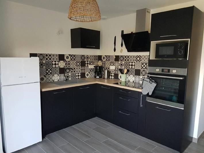 Location de vacances pour 4 personnes, avec jardin ainsi que jacuzzi et piscine à Grues - 3