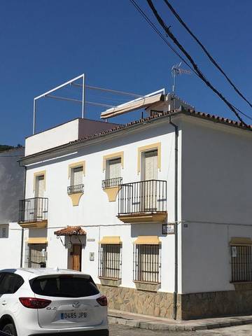 Gîte pour 8 personnes, avec vue et balcon dans El Colmenar