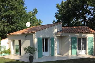Location de vacances pour 5 personnes, avec terrasse et jardin à Saint-Augustin