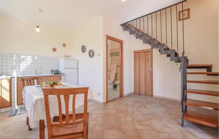 Entire holiday apartment, Coastal Gem: Wifi, Washer, Terrace & Kitchen. in Trabia, Palermo Province
