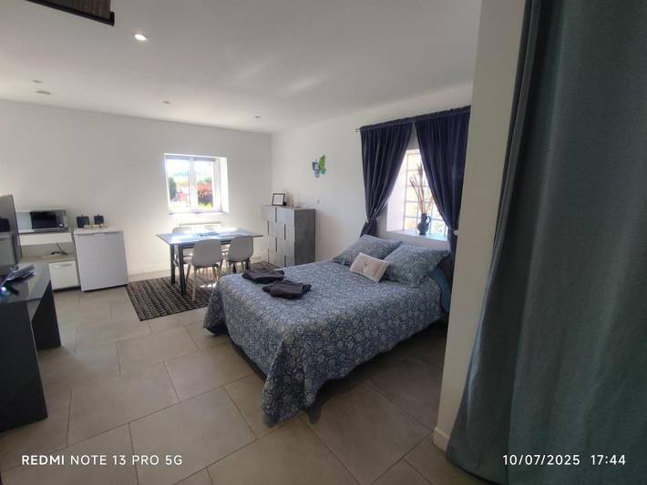 Chambre d’hôte pour 2 personnes, avec Terrasse et Jardin