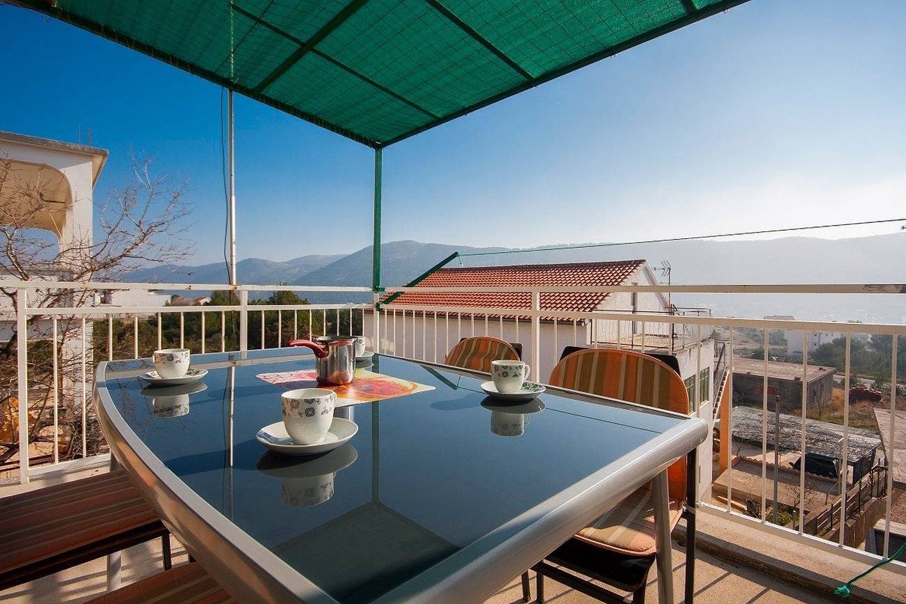 Entire apartment, One bedroom apartment with terrace and sea view Grebaštica, Šibenik A-13978-a in Grebastica, Šibenik-Knin