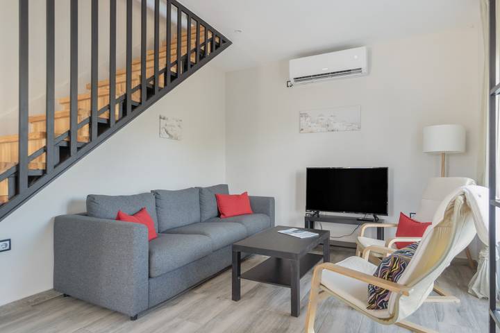 Ferienwohnung für 8 Personen, mit Balkon und Garten sowie Kinderpool in Griechenland - 3