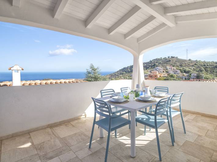Casa de vacaciones para 7 personas, con jardín y terraza además de vistas y piscina - 1