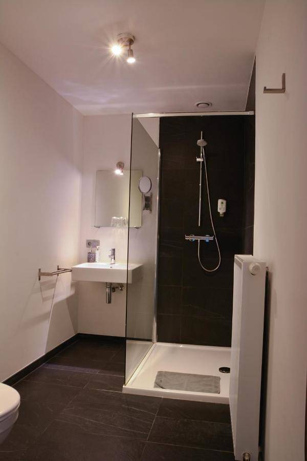 Location de vacances pour 2 personnes, avec jardin et vue ainsi que piscine et sauna à Zonnebeke - 3