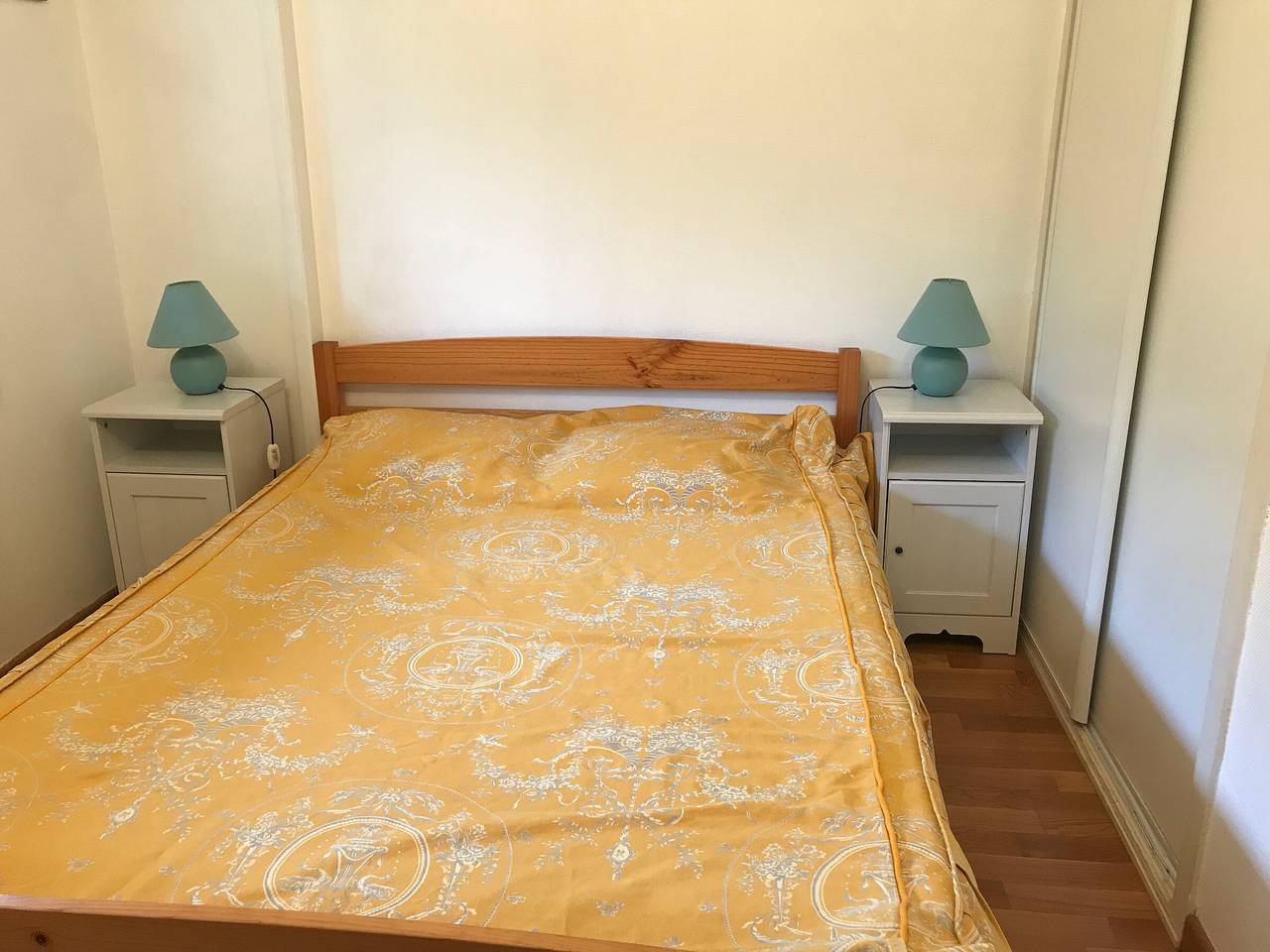 Entire apartment, Beachfront Getaway in Arcachon – Cozy T2 Apartment with Terrace, Garden, and Parking in Arcachon, Arcachon region