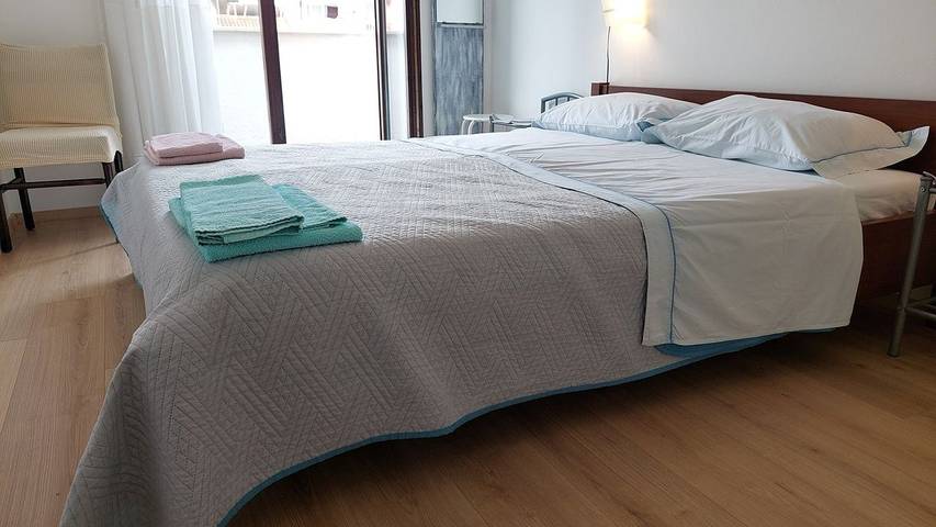 Bungalow für 4 Personen, mit Garten in Poreč - 2