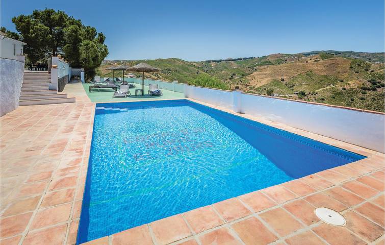Casa rural para 6 personas, con jardín además de terraza y piscina en El Borge - 3
