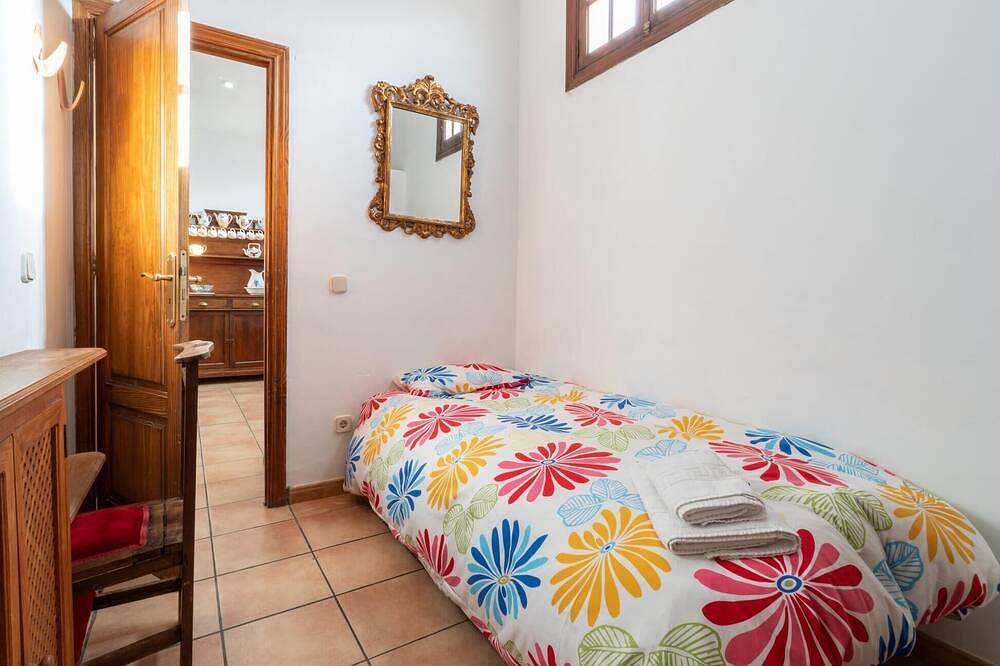 Increíble casa en Palma con piscina privada, puede ser interior o exterior. in Sa Indioteria, Palma