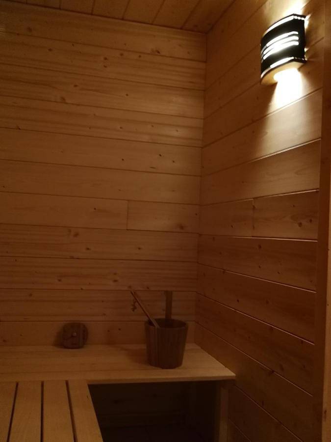 Gîte pour 12 personnes, avec vue ainsi que sauna et terrasse, animaux acceptés à La Grave - 2