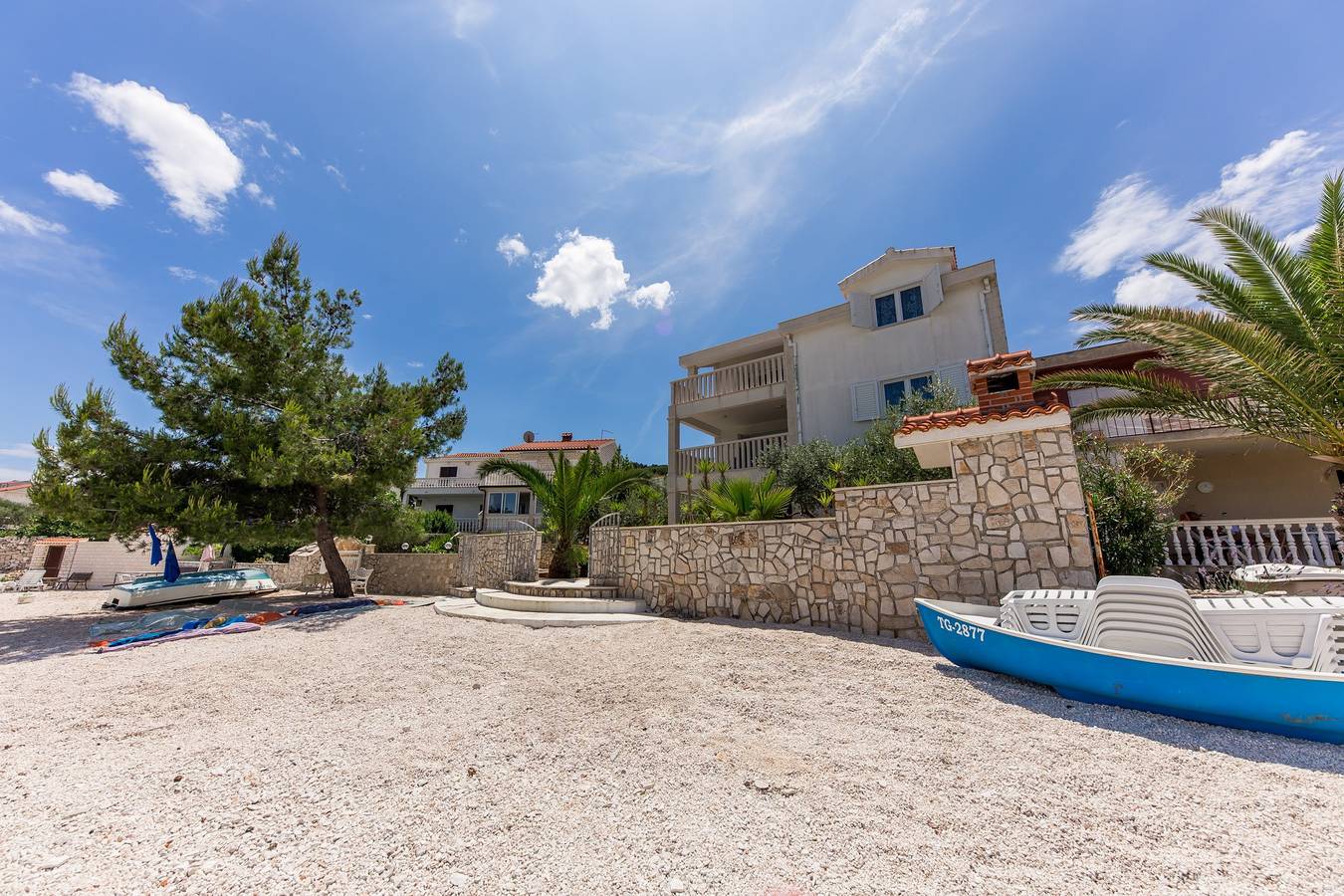 Ganze Wohnung, 2-Zimmer-Ferienwohnung am Strand Arbanija, Ciovo A-14825-c in Ciovo