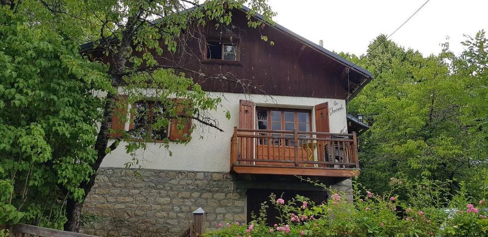 Gîte pour 11 personnes, avec jardin et vue, adapté aux familles à Villars-Colmars - 2