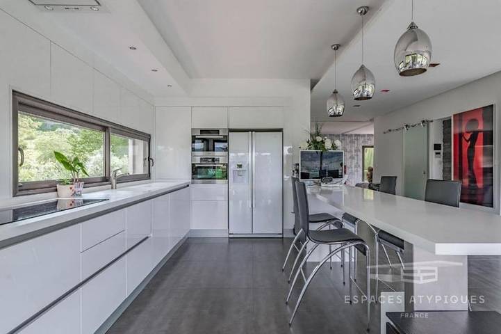 Villa pour 8 personnes, avec jardin ainsi que vue et piscine à Le Castellet - 4