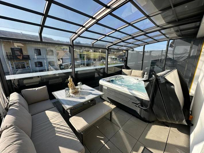 Ferienwohnung für 2 Personen, mit Whirlpool und Terrasse sowie Pool in Bad Gleichenberg