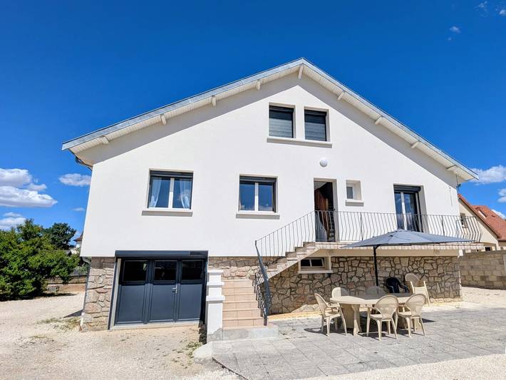 Gîte pour 10 personnes, avec Terrasse dans Côte-d'Or