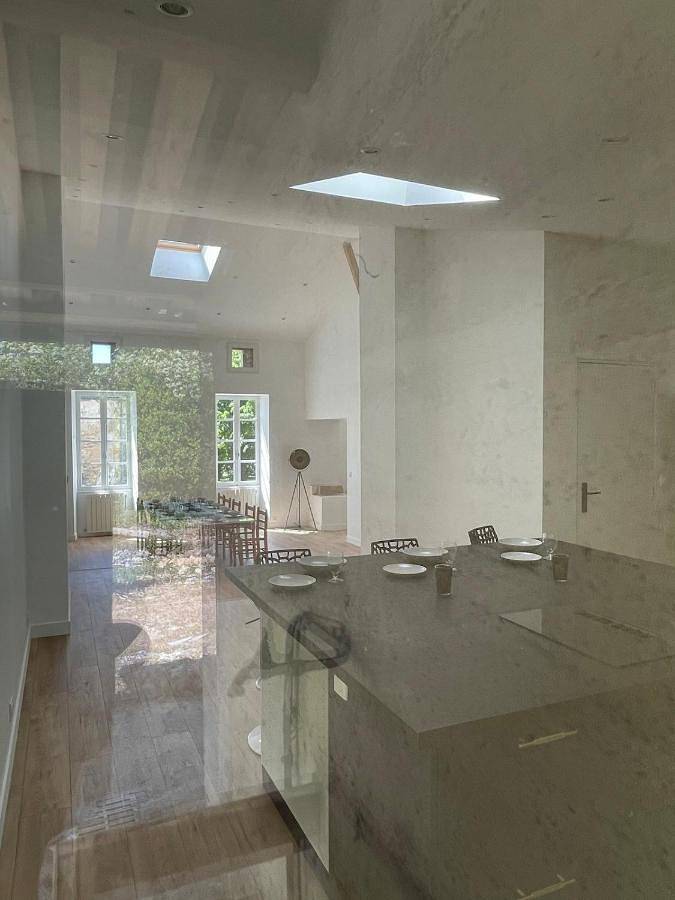 Location de vacances pour 12 personnes, animaux acceptés à Saint-Martial-de-Mirambeau