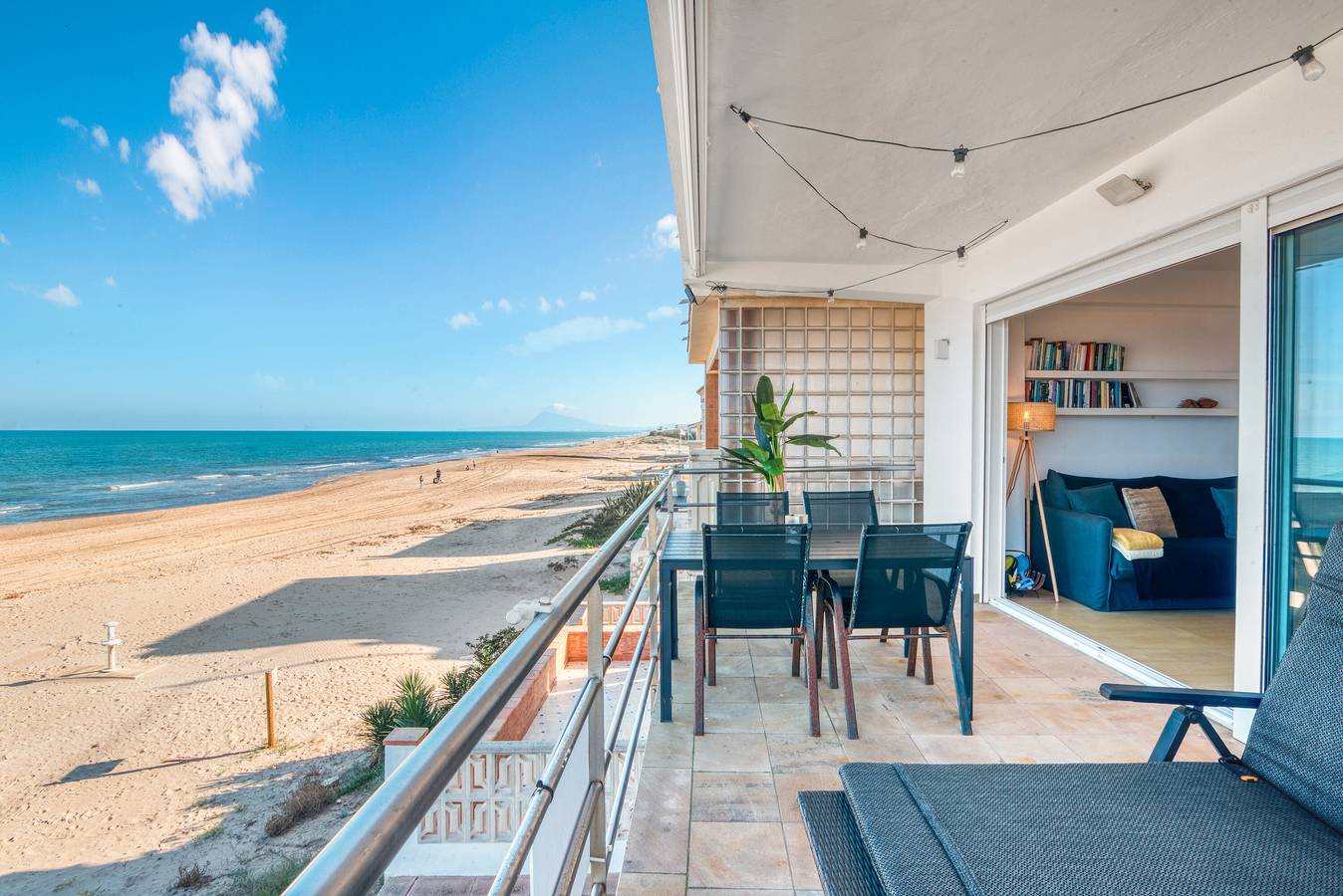 Ganze Wohnung, Ferienwohnung 'Ximoapartments' mit Balkon, Wi-Fi und Klimaanlage in Oliva, Costa de Valencia