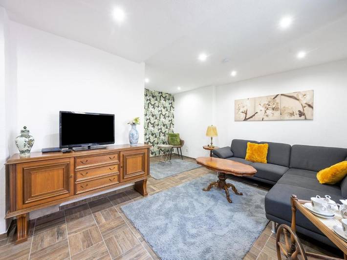 Ferienhaus für 11 Personen, mit Garten und Terrasse in Longkamp