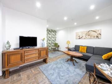 Ferienhaus für 11 Personen, mit Terrasse und Garten in Longkamp
