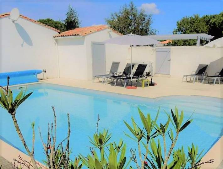 Location de vacances pour 4 personnes, avec terrasse et piscine à Le Bois-Plage-en-Ré - 2