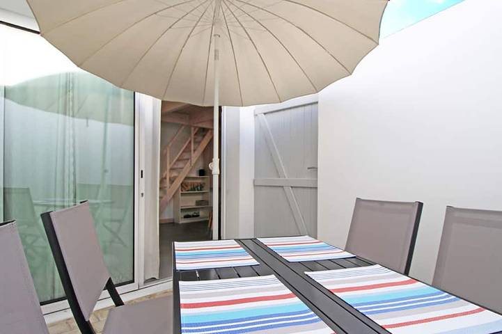 Maison de vacances pour 4 personnes, avec terrasse à La Flotte