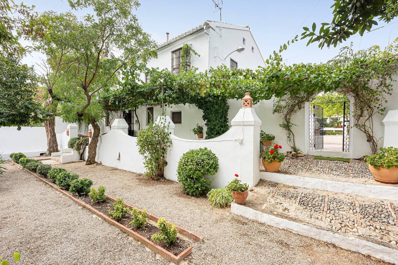 Ferienhaus 'Cortijo Caracate' mit Bergblick, Wlan und Klimaanlage in Archidona, Málaga Provinz