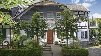 Gîte pour 6 personnes, avec balcon, adapté aux familles à Overath