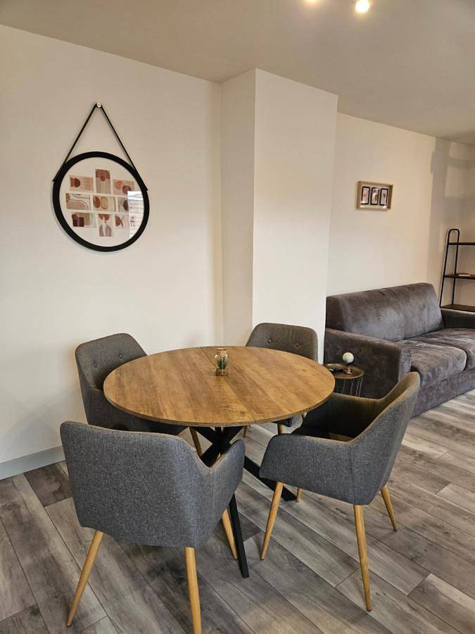 Appartement entier, One-Bedroom Apartment in Pays de Pontarlier, Jura Francais