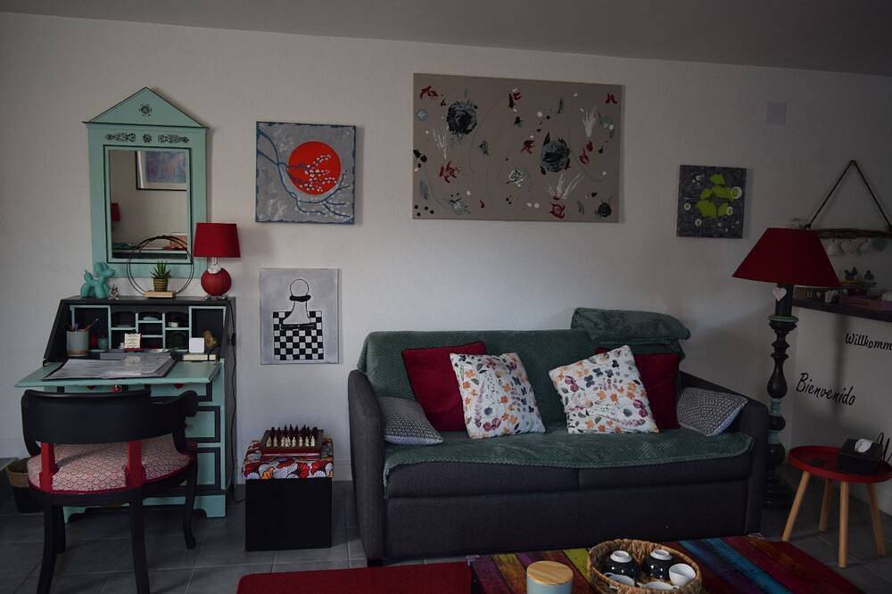 Casa rural (edificio anexo) y estacionamiento para uso privado Rougegoutte in Sainte-Famille, Parque natural regional de los Ballons des Vosges