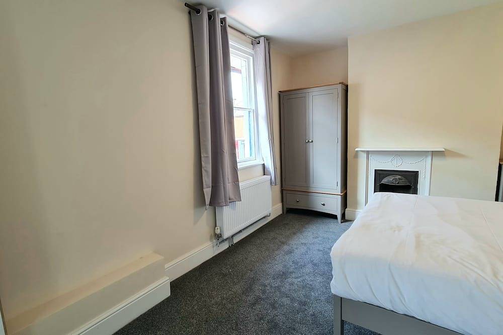 Apartamento entero, Apartamento-Confortable-Baño con ducha in Ashford, Región de Ashford