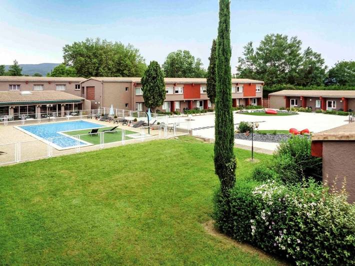 Hôtel pour 2 personnes, avec jardin et terrasse, animaux acceptés à Les Tourrettes