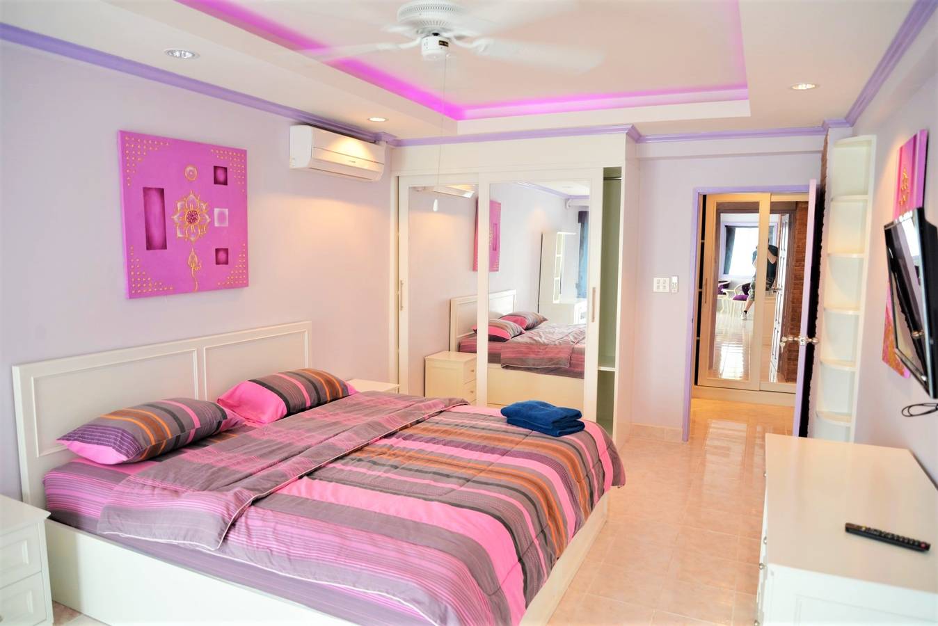 Apartamento vacacional entero, 1-Bed Beachfront Condo at Jomtien Beach - Sleeps 2 in Pattaya, Provincia de Chon Buri