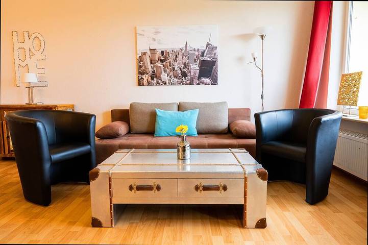 Ganze Wohnung, Große Fewo, 3 Schlafzimmer, 2 Bäder, ruhig, citynah, 2 Süd-Balkons, Parkplätze in Niestetal, Landkreis Kassel