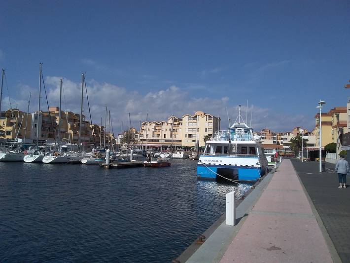 Gîte pour 4 personnes, avec terrasse et piscine dans Port de Gruissan - 2