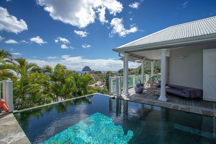 Villa pour 11 personnes, avec piscine ainsi que terrasse et jardin